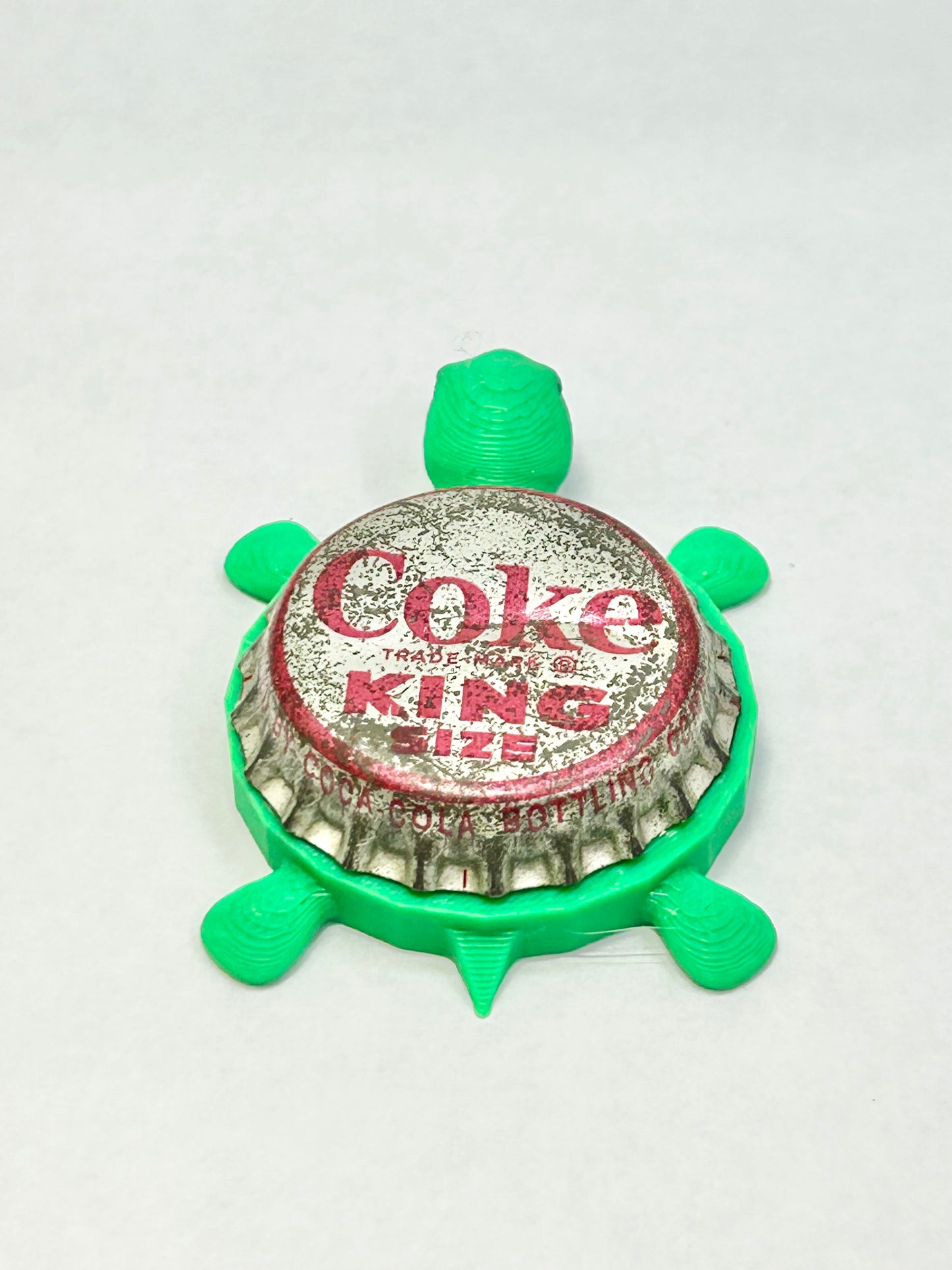 Coke King Size (Vintage) - Bottle Cap Magnet Turtle