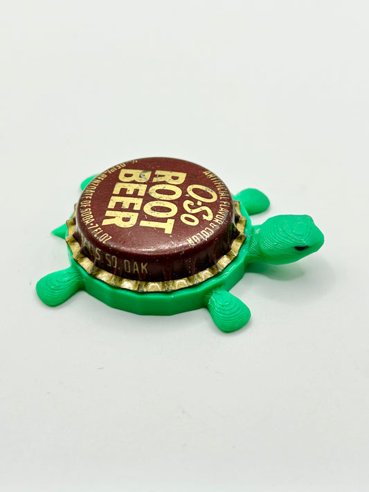 O-So Root Beer - Bottle Cap Magnet Turtle