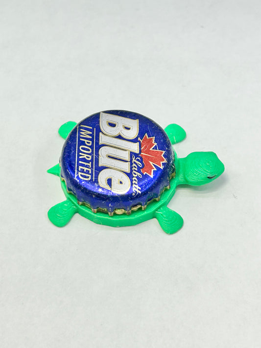 Labatt Blue Imported - Bottle Cap Magnet Turtle