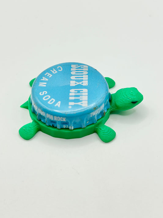 Sioux City Cream Soda - Bottle Cap Magnet Turtle
