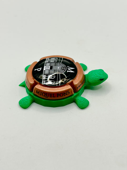 Miquel Pons Champagne - Bottle Cap Magnet Turtle