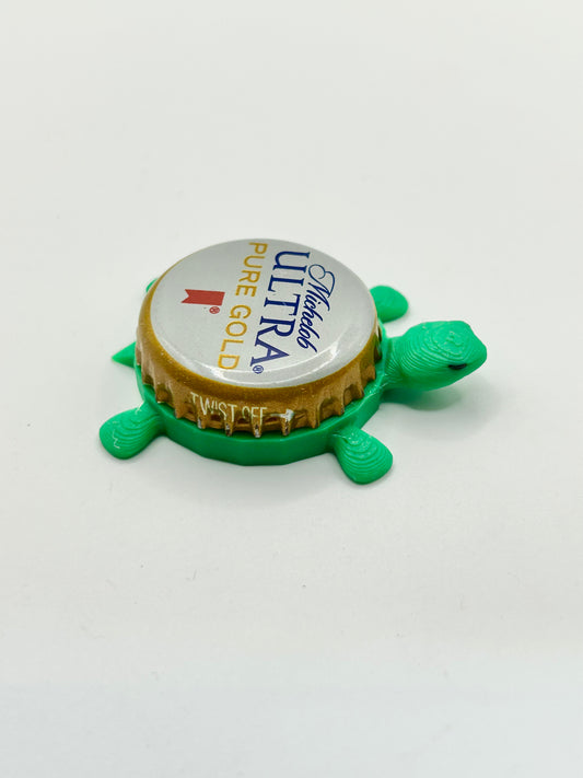 Michelob Ultra Pure Gold - Bottle Cap Magnet Turtle
