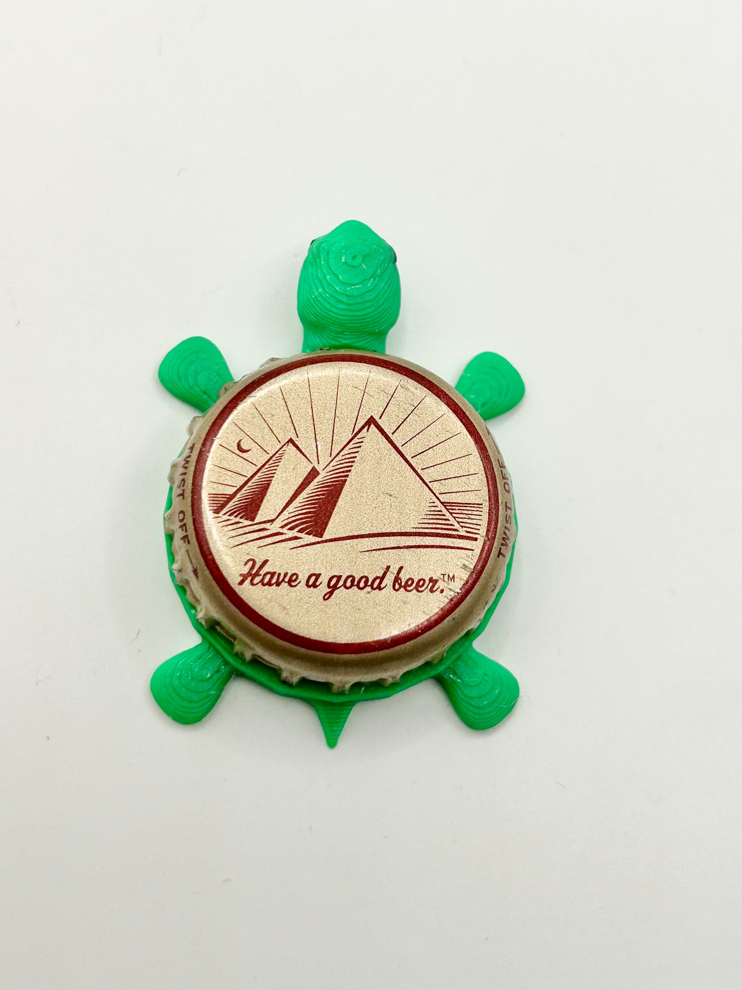 Pyramid Brewing (Beige) - Bottle Cap Magnet Turtle