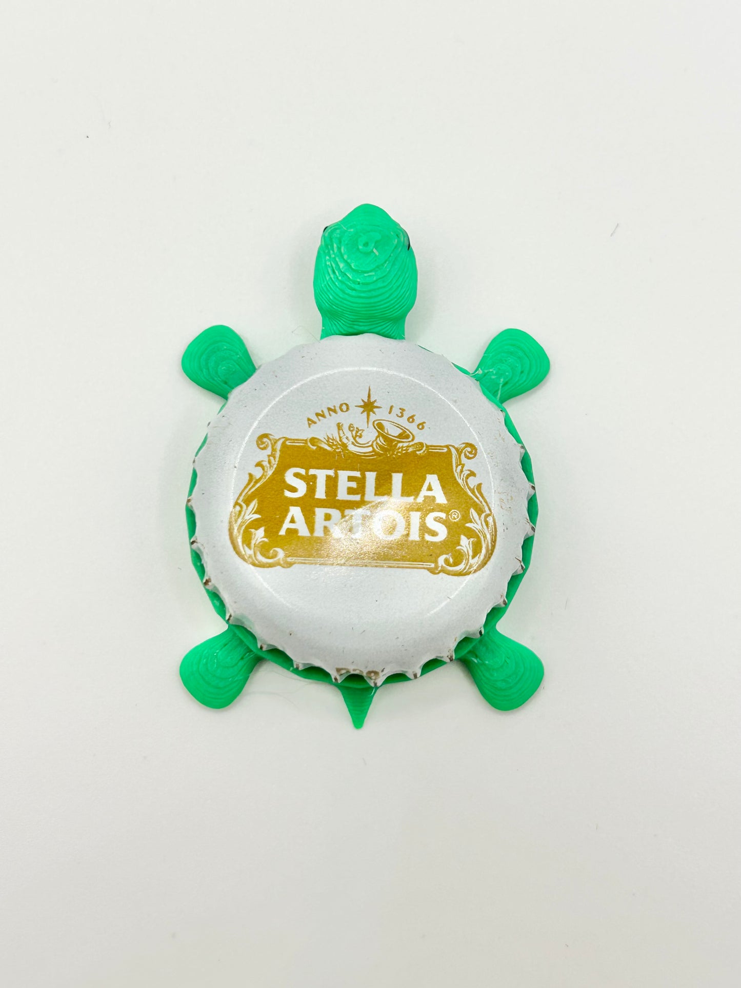 Stella Artois (Beige) - Bottle Cap Magnet Turtle