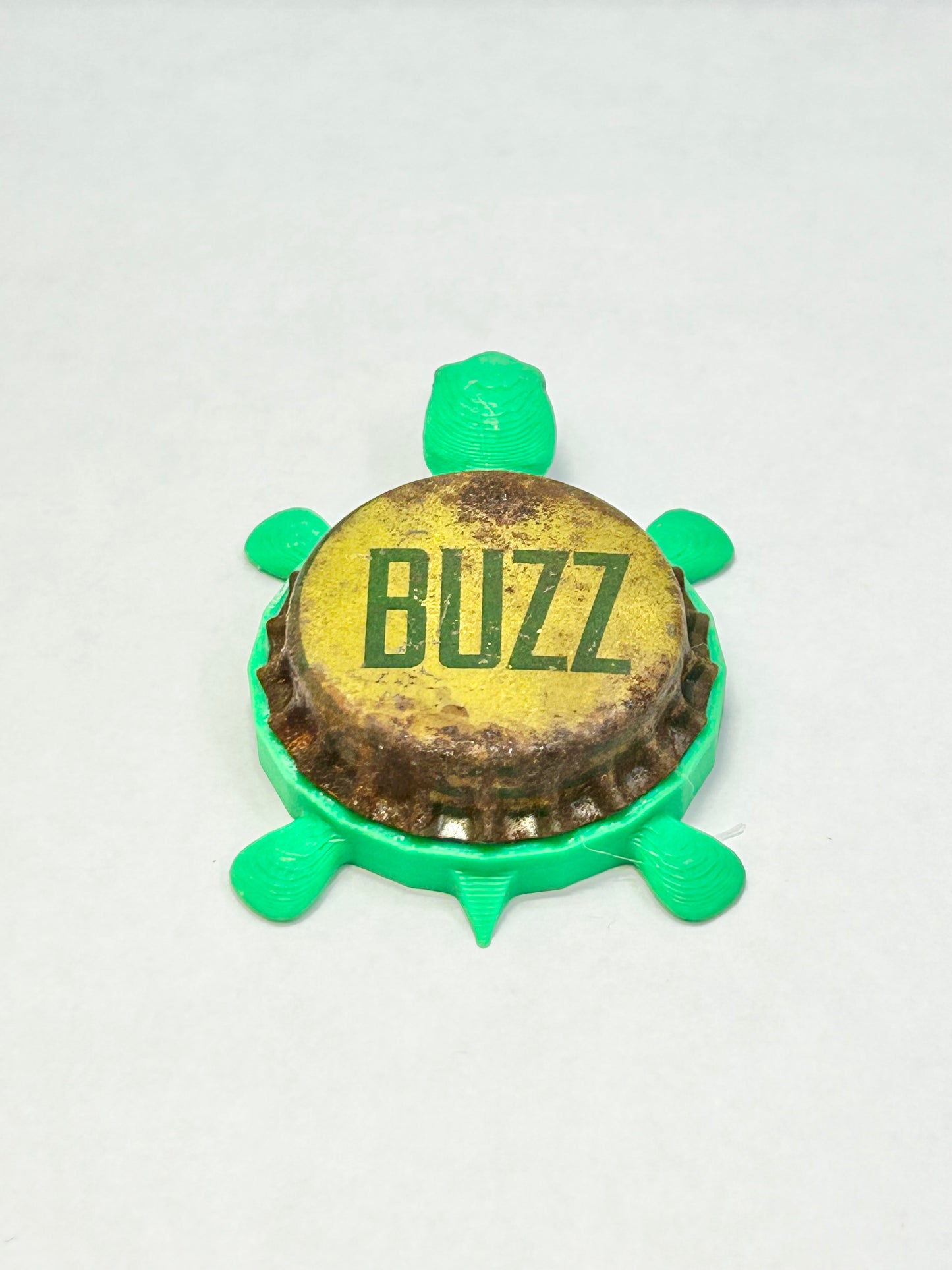 Buzz Soda (Vintage) - Bottle Cap Magnet Turtle
