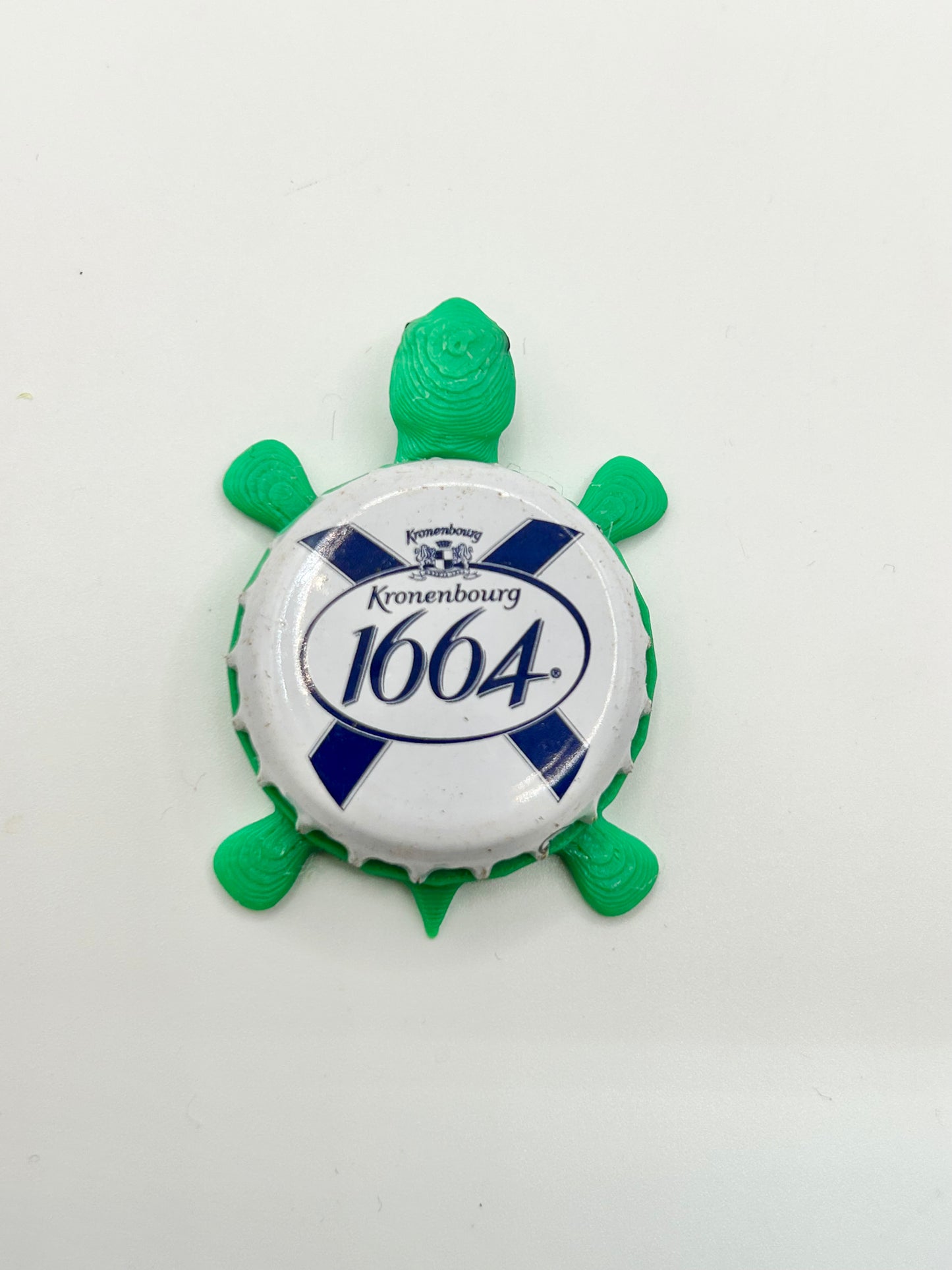 Kronenbourg 1664 (White) - Bottle Cap Magnet Turtle