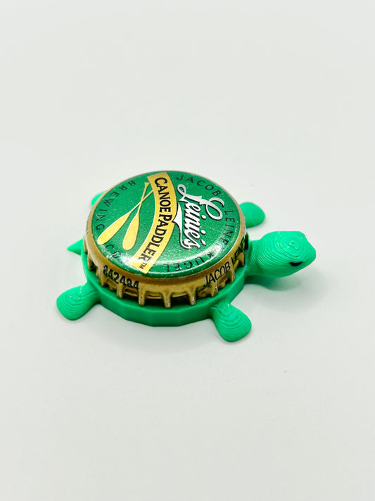 Leinenkugel's Canoe Paddler (Vintage) - Bottle Cap Magnet Turtle