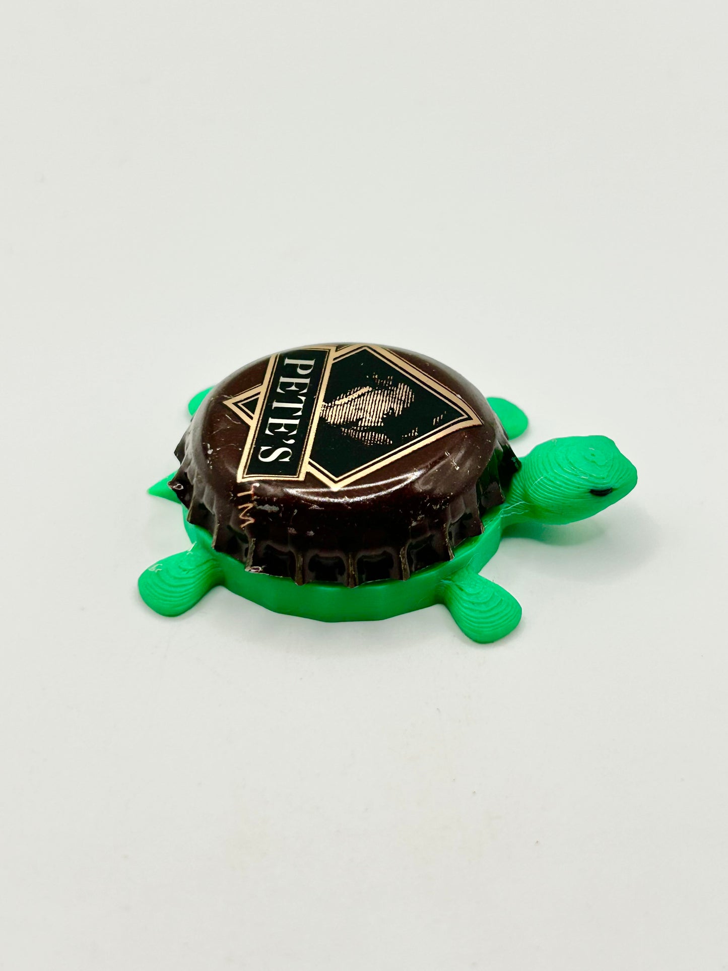 Pete's Brewing Co (Vintage) - Bottle Cap Magnet Turtle