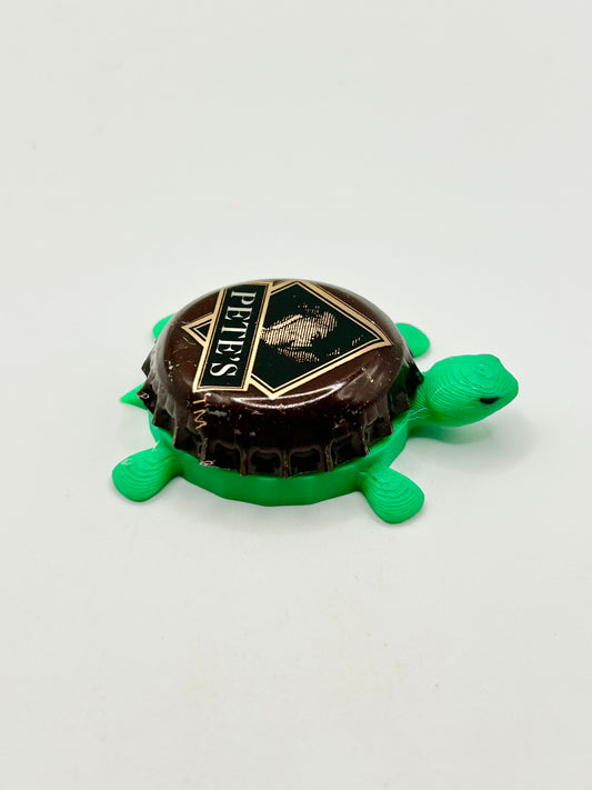 Pete's Brewing Co (Vintage) - Bottle Cap Magnet Turtle