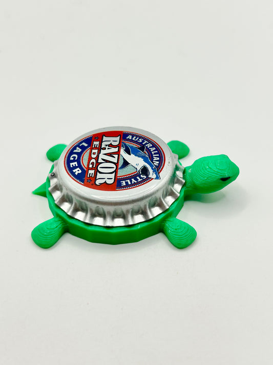 Razor Edge Lager - Bottle Cap Magnet Turtle Shell Shocked Art