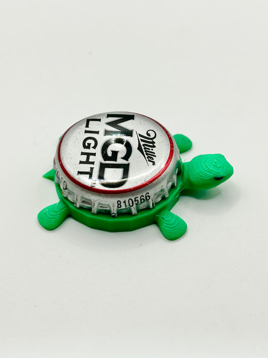 MGD Miller Genuine Draft Light (Vintage Design 2) - Bottle Cap Magnet Turtle