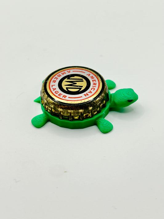 Dundee’s JWD American Amber Lager - Bottle Cap Magnet Turtle