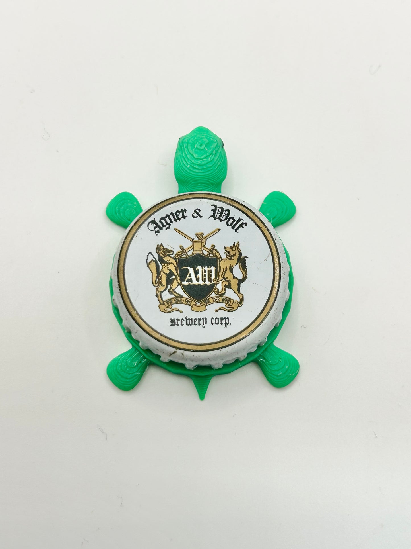 Agner & Wolf Brewing - Bottle Cap Magnet Turtle