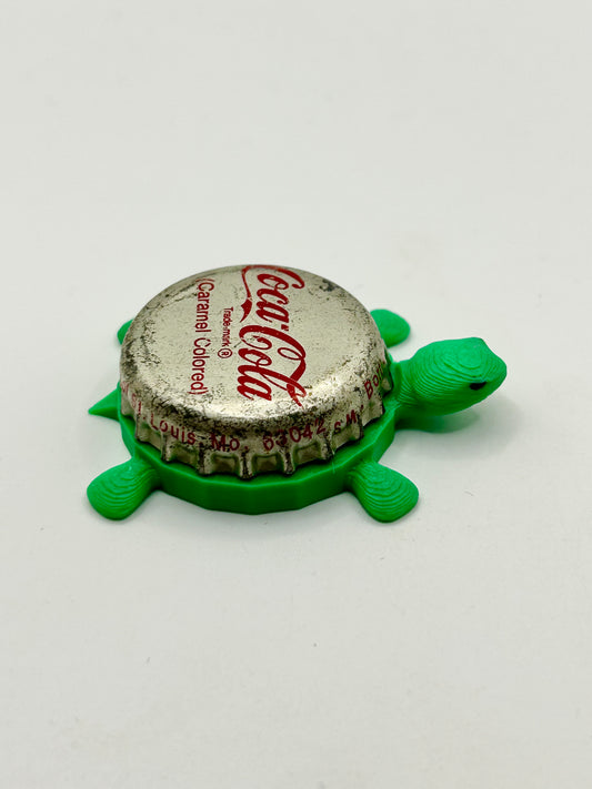 Coca Cola (Silver) - Bottle Cap Magnet Turtle