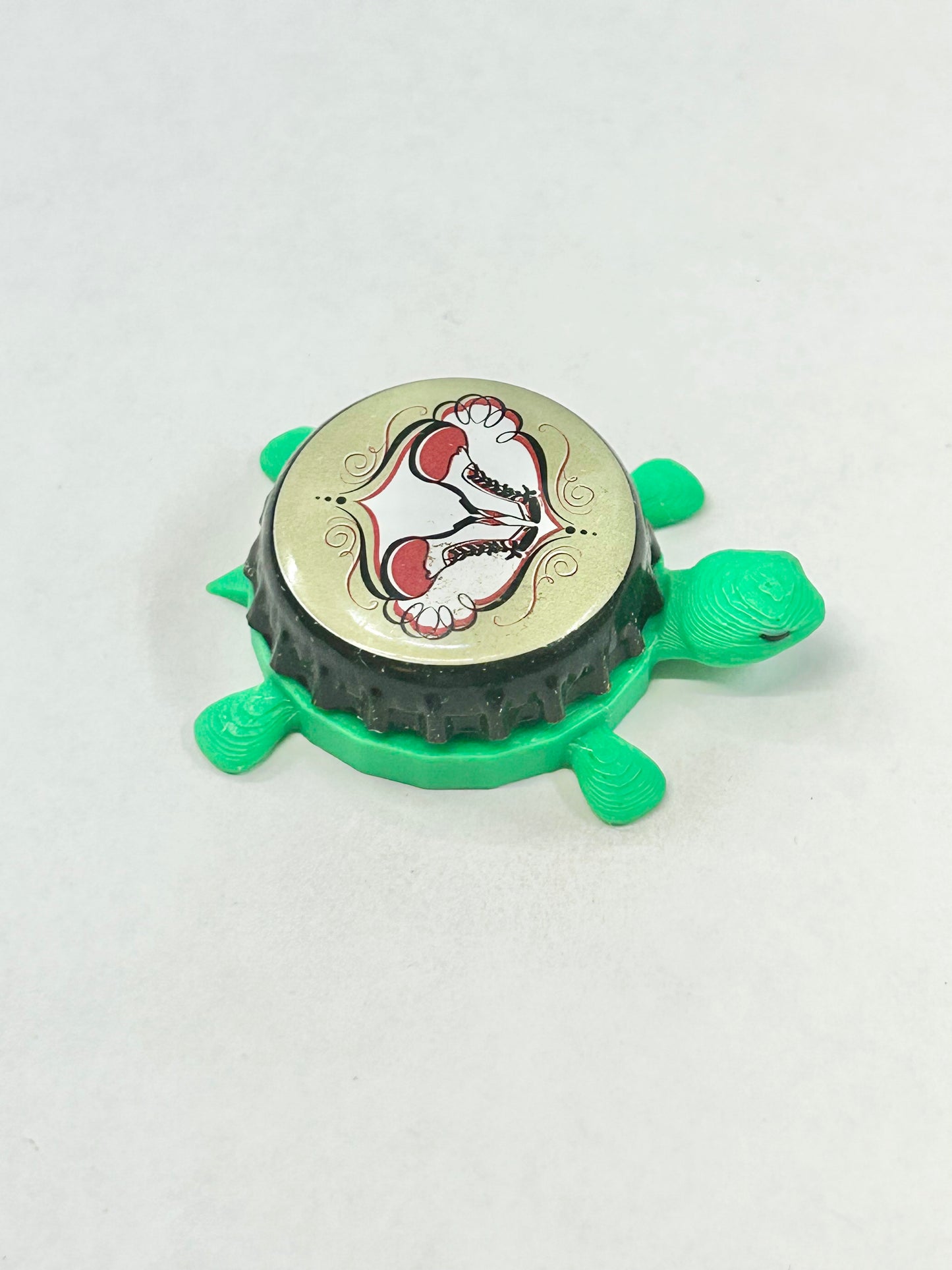 Ipswich Brewing Clown Shoes - Bottle Cap Magnet Turtle