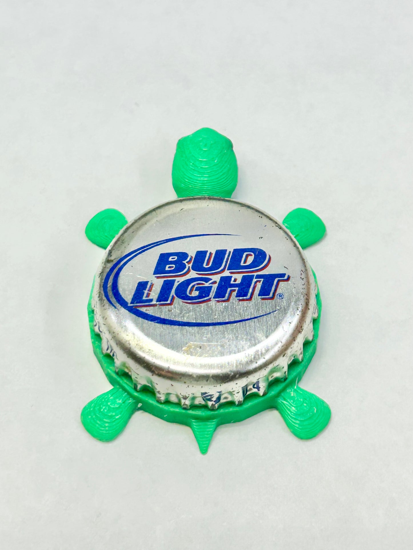 Bud Light (Silver Cap) - Bottle Cap Magnet Turtle