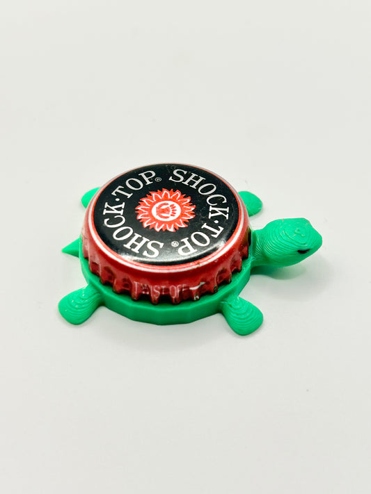 Shock Top Ruby Fresh - Bottle Cap Magnet Turtle