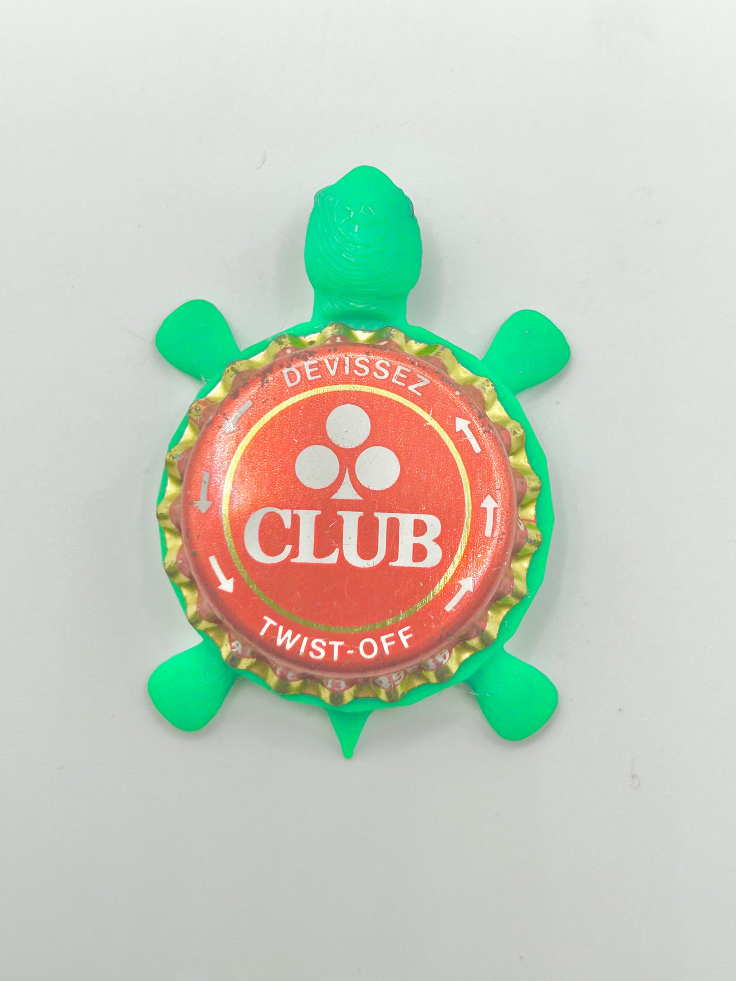 Club Soda - Bottle Cap Magnet Turtle