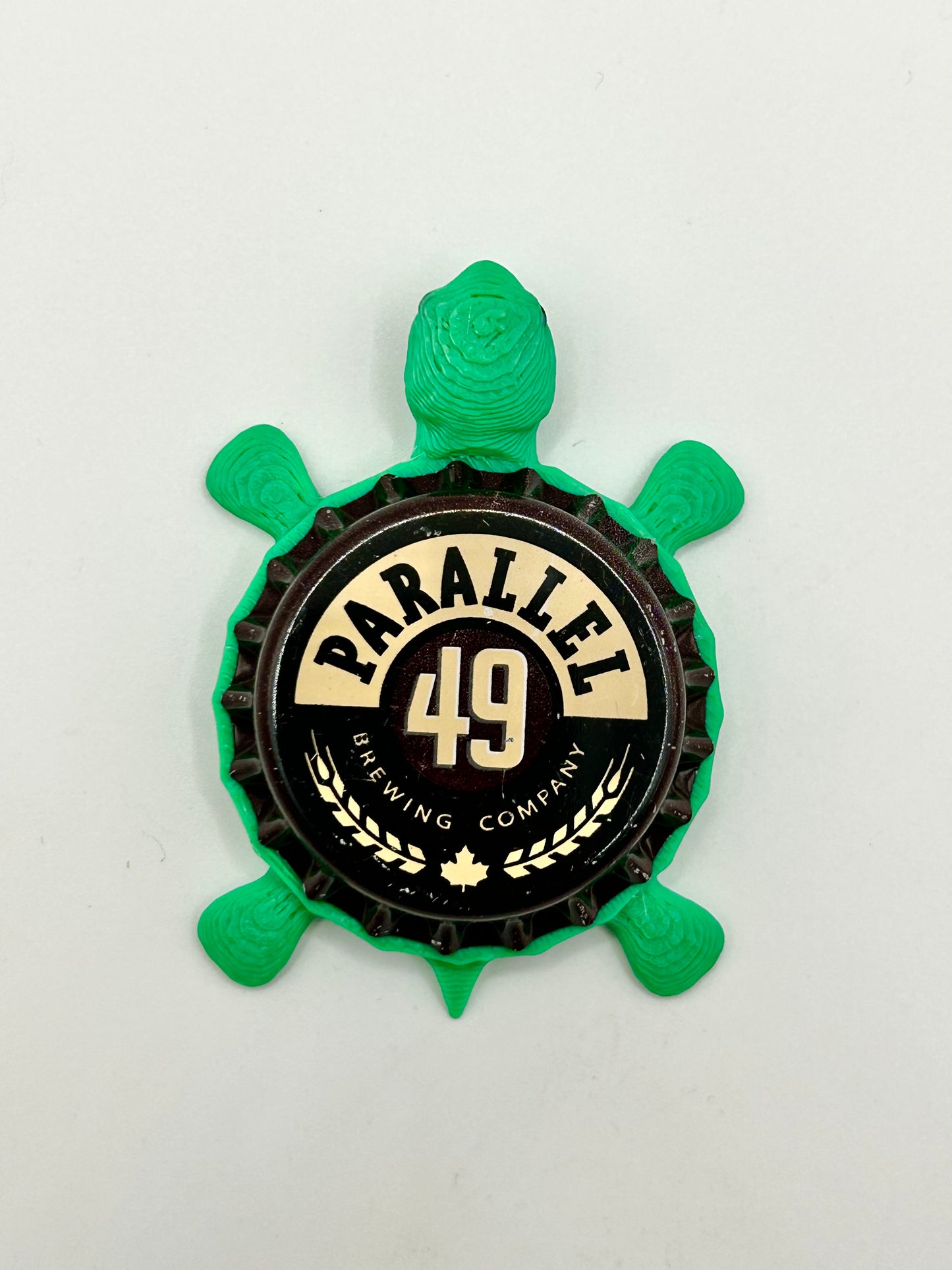 Parallel 49 Brewing (Beige) - Bottle Cap Magnet Turtle
