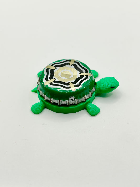 Samuel Smith Brewing (Green) - Bottle Cap Magnet Turtle
