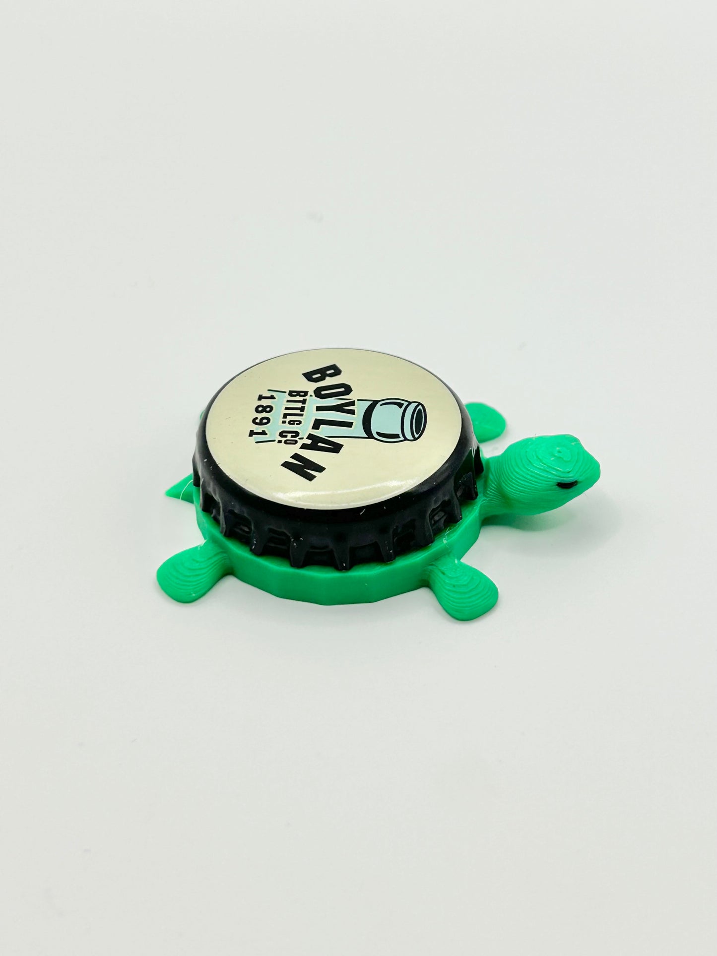 Boylan’s Bottling (Bottle Image) - Bottle Cap Magnet Turtle