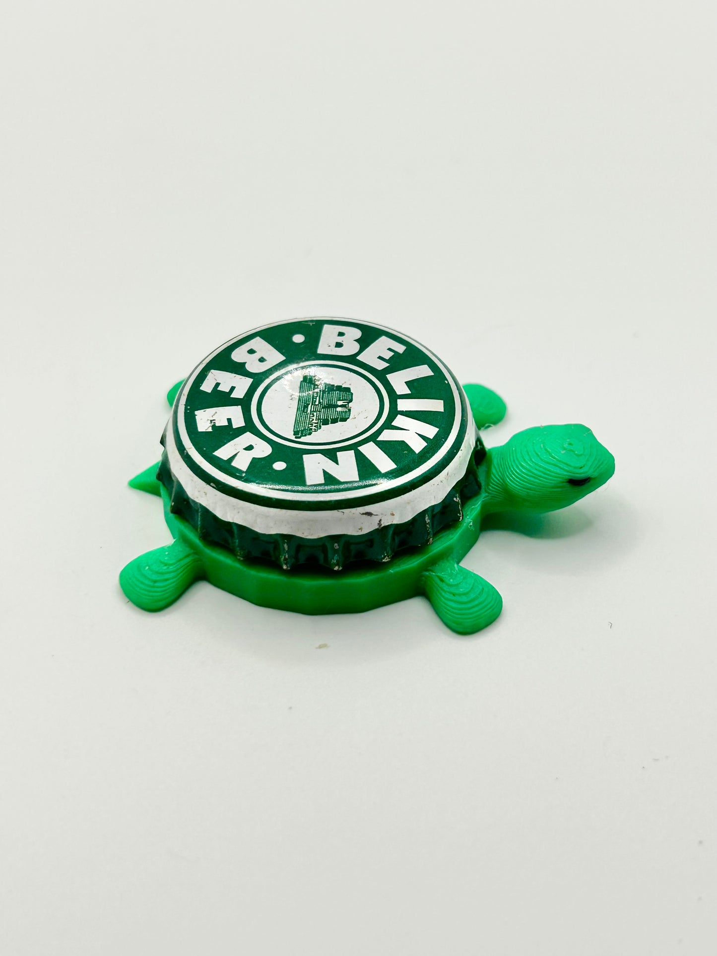 Belikin Beer - Bottle Cap Magnet Turtle