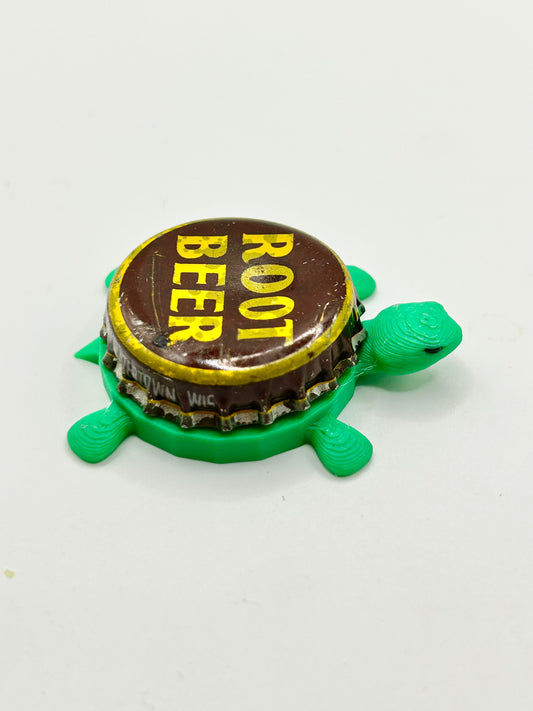 Root Beer (Yellow Text) - Bottle Cap Magnet Turtle