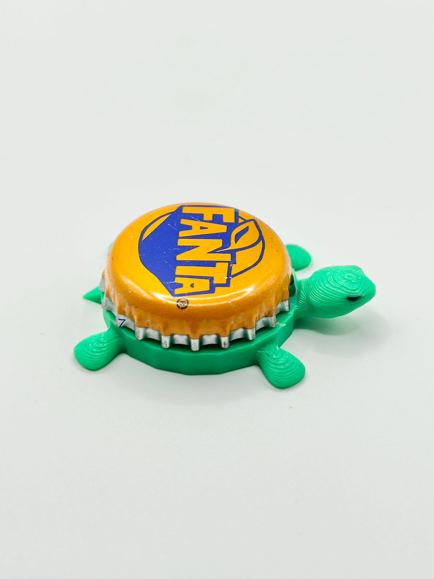 Fanta Orange Soda - Bottle Cap Magnet Turtle