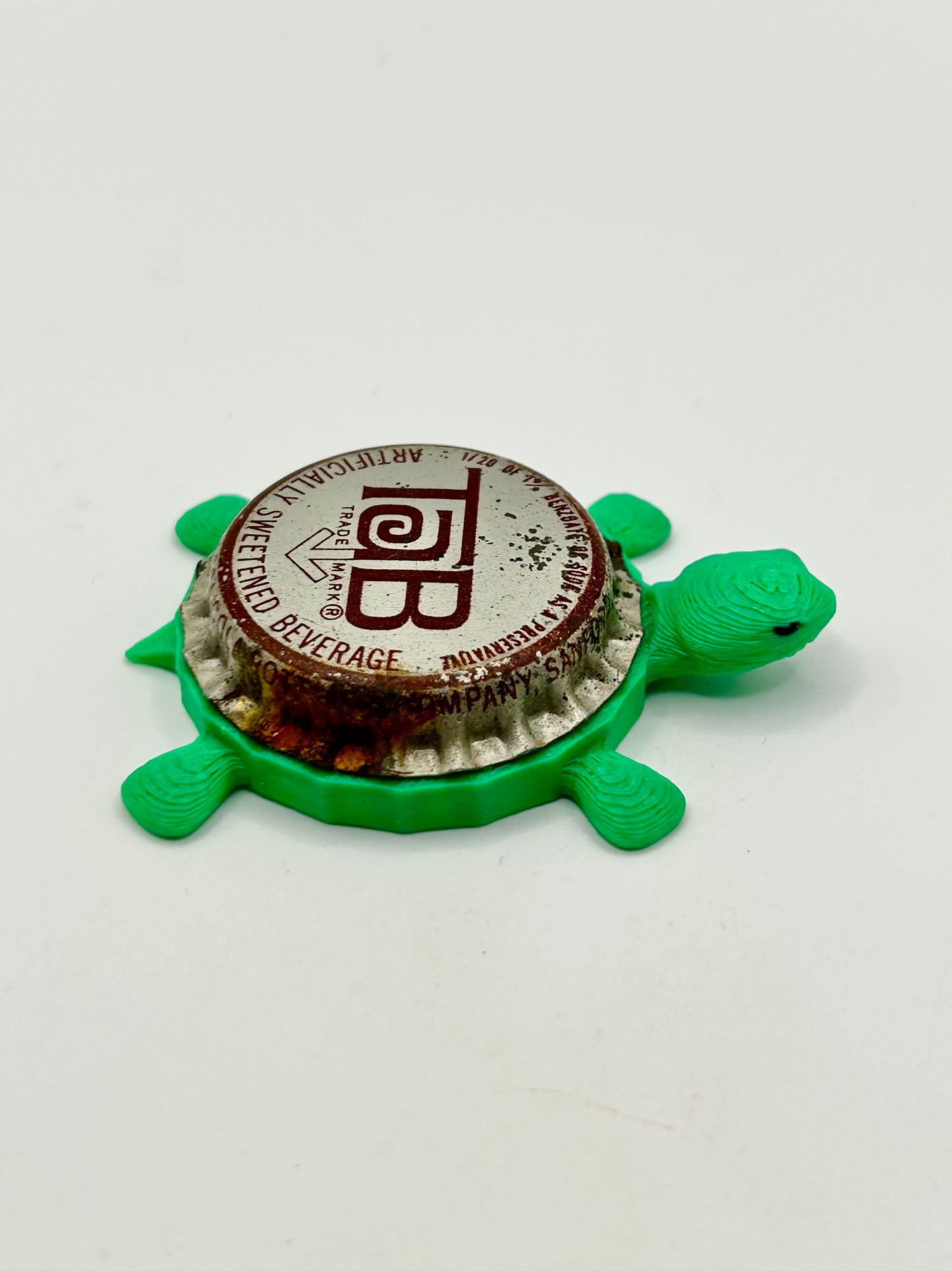 Tab Soda (Vintage) - Bottle Cap Magnet Turtle