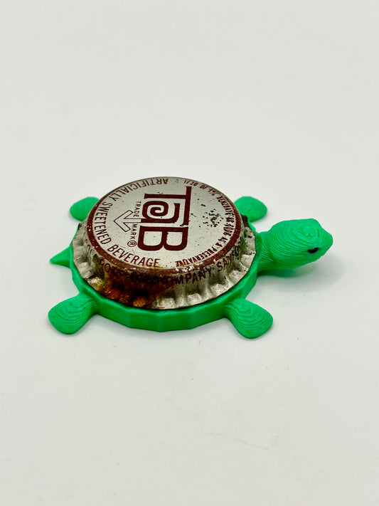 Tab Soda (Vintage) - Bottle Cap Magnet Turtle