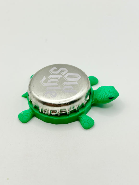 Heileman’s Brewing Old Style Beer - Bottle Cap Magnet Turtle