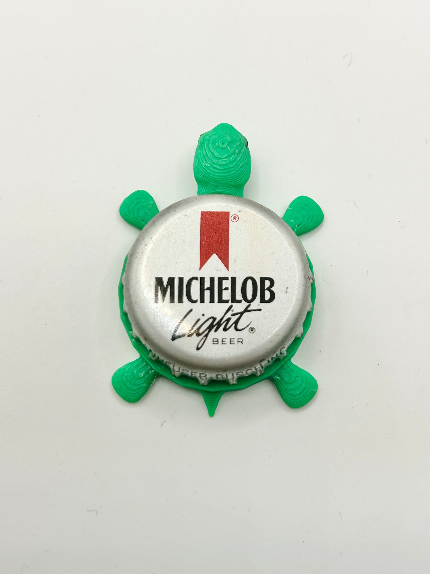 Michelob Light (Vintage) - Bottle Cap Magnet Turtle