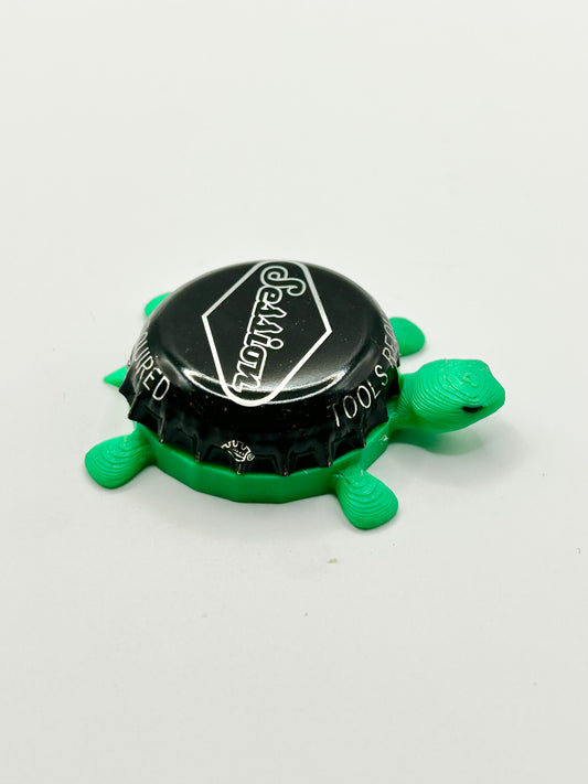 Full Sail Session (Black) - Bottle Cap Magnet Turtle