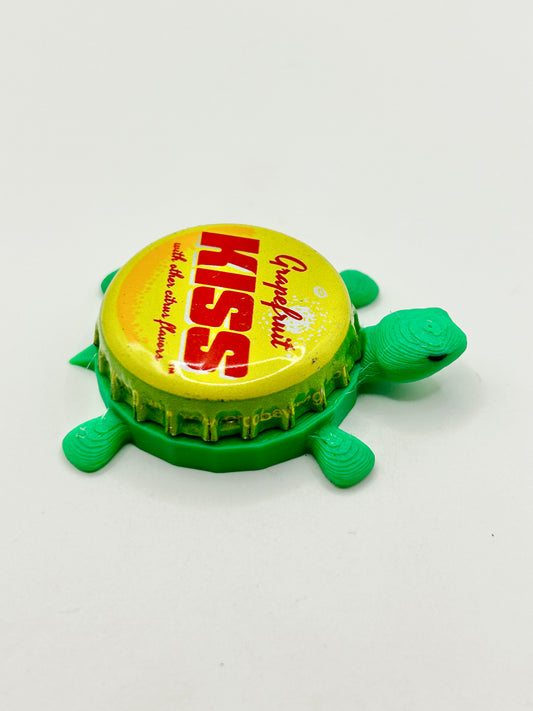 Kiss Grapefruit- Bottle Cap Magnet Turtle