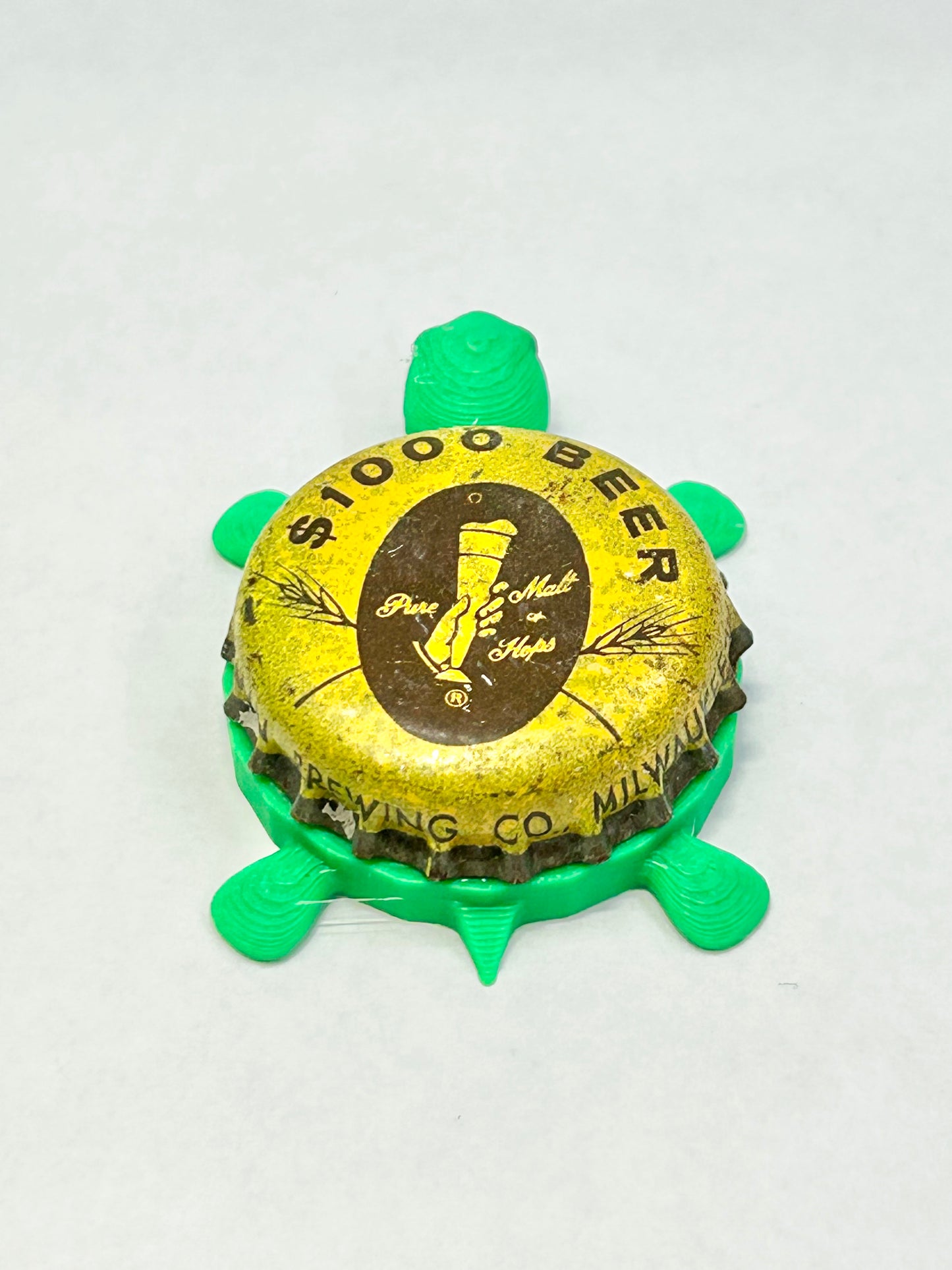 $1000 Beer (Vintage) - Bottle Cap Magnet Turtle