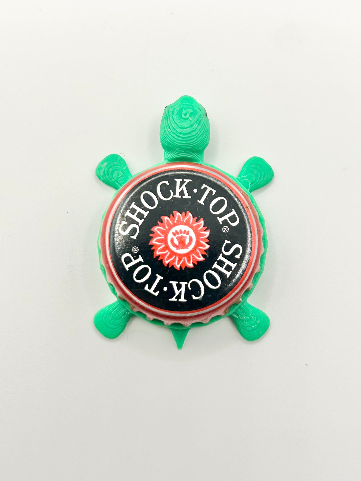 Shock Top Ruby Fresh - Bottle Cap Magnet Turtle