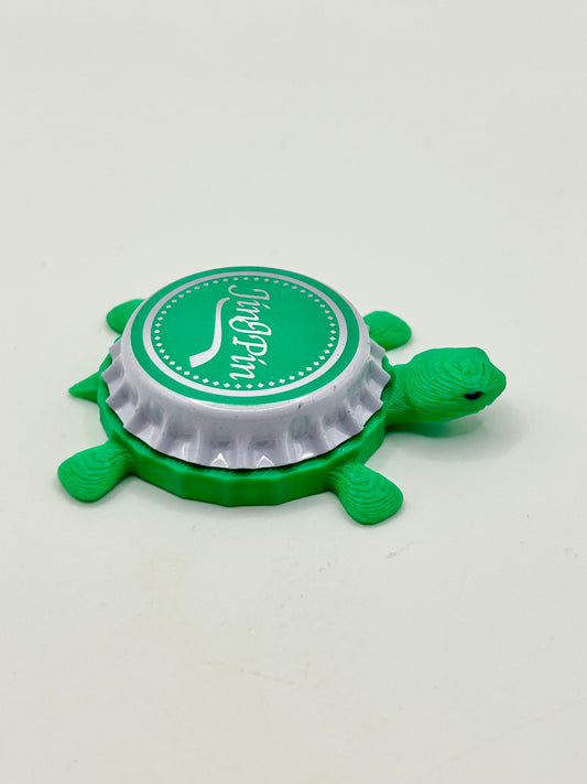 Jingpin (Green & White) - Bottle Cap Magnet Turtle