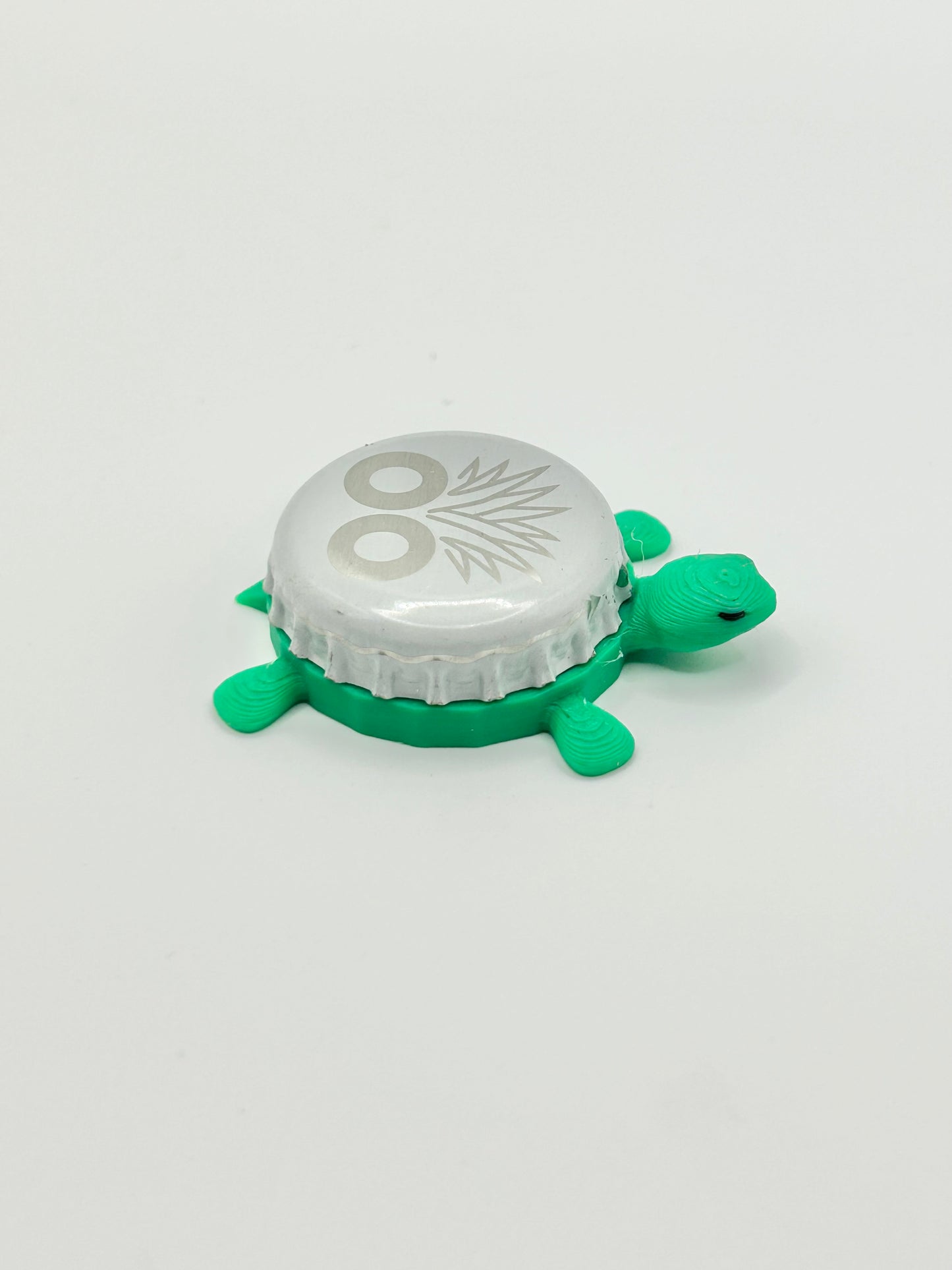 Oogave Soda - Bottle Cap Magnet Turtle
