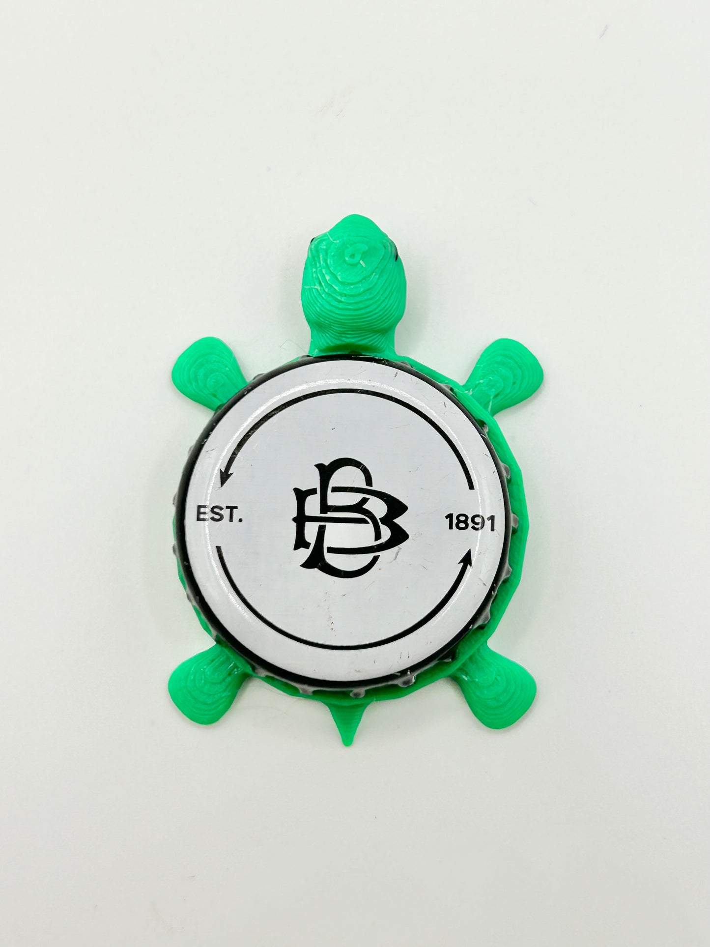 Boylan’s Bottling (Black & White) - Bottle Cap Magnet Turtle
