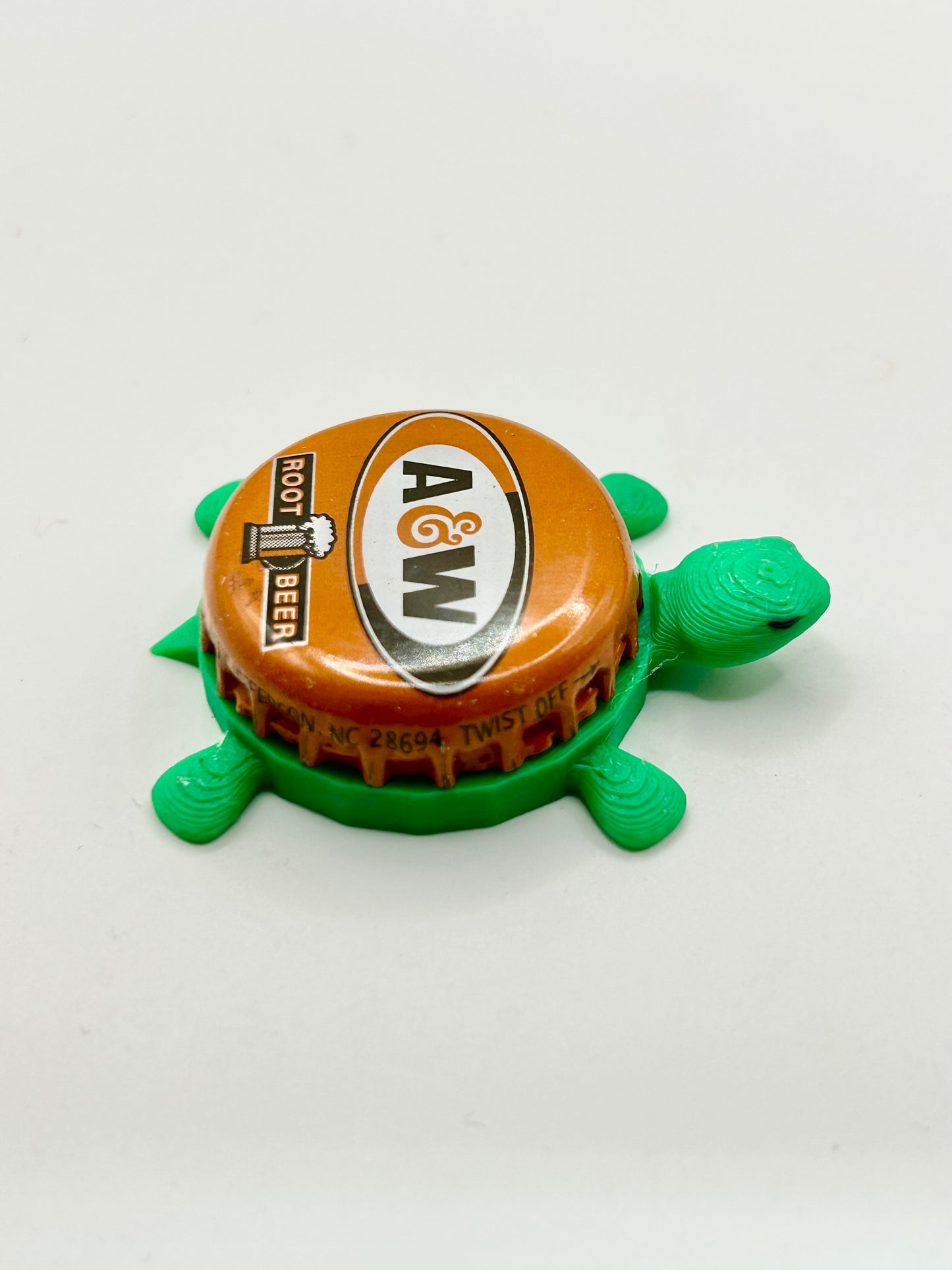 A&W Root Beer - Bottle Cap Magnet Turtle