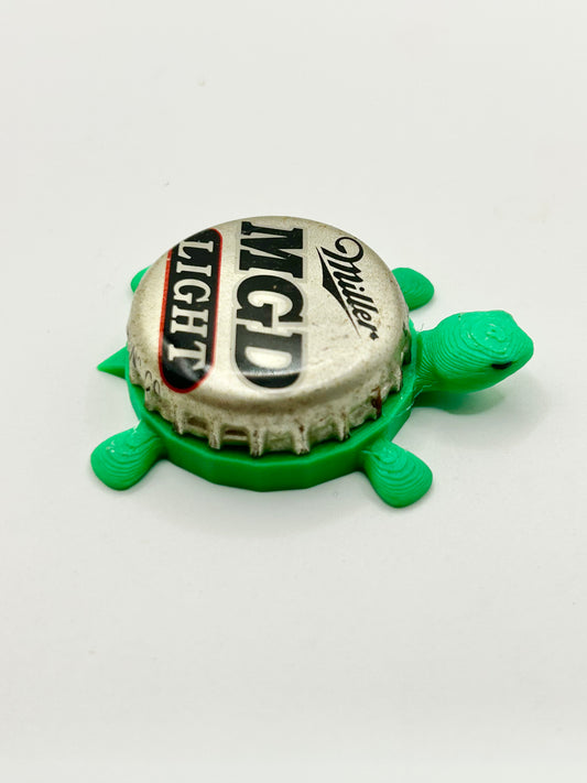 MGD Miller Genuine Draft Light (Vintage Design 1) - Bottle Cap Magnet Turtle