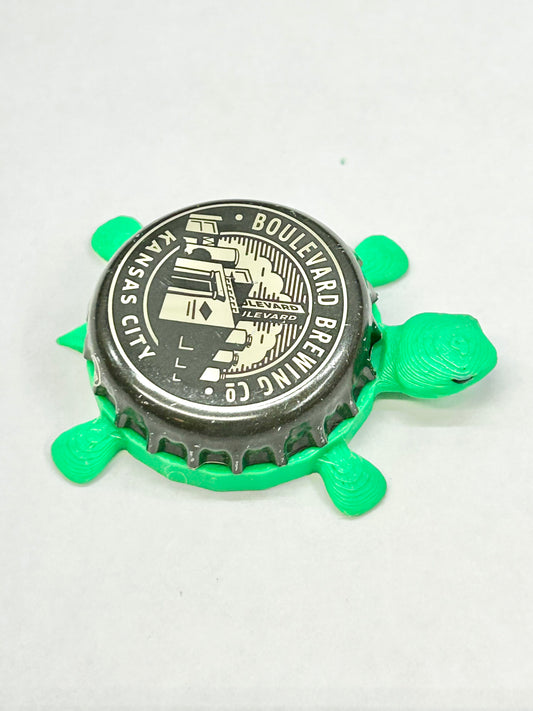 Boulevard Brewing (Grayscale) - Bottle Cap Magnet Turtle