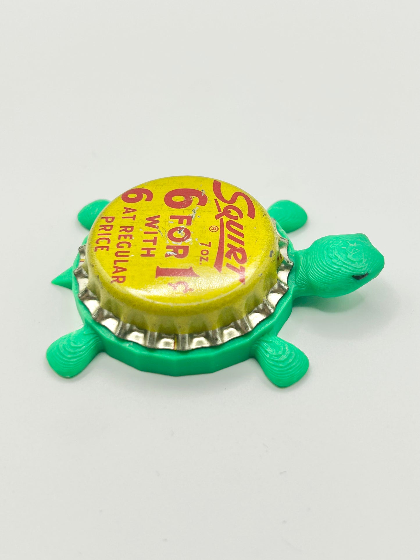 Squirt Soda (Vintage 6 for 1 Cent) - Bottle Cap Magnet Turtle