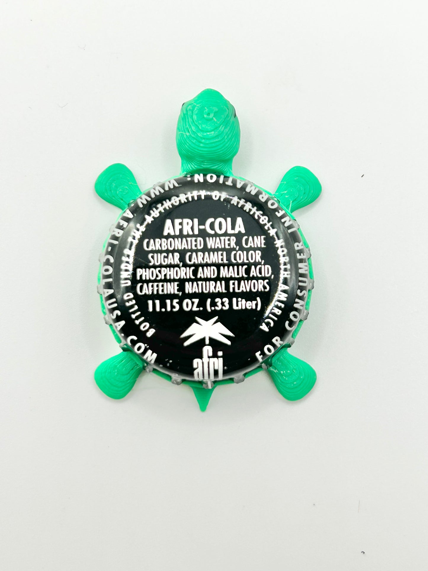 Afri Cola (Black & White) - Bottle Cap Magnet Turtle