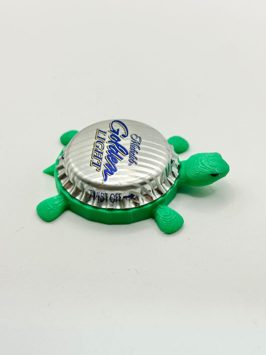 Michelob Golden Light - Bottle Cap Magnet Turtle
