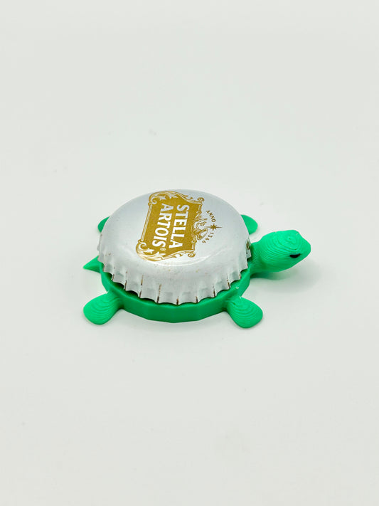 Stella Artois (Beige) - Bottle Cap Magnet Turtle