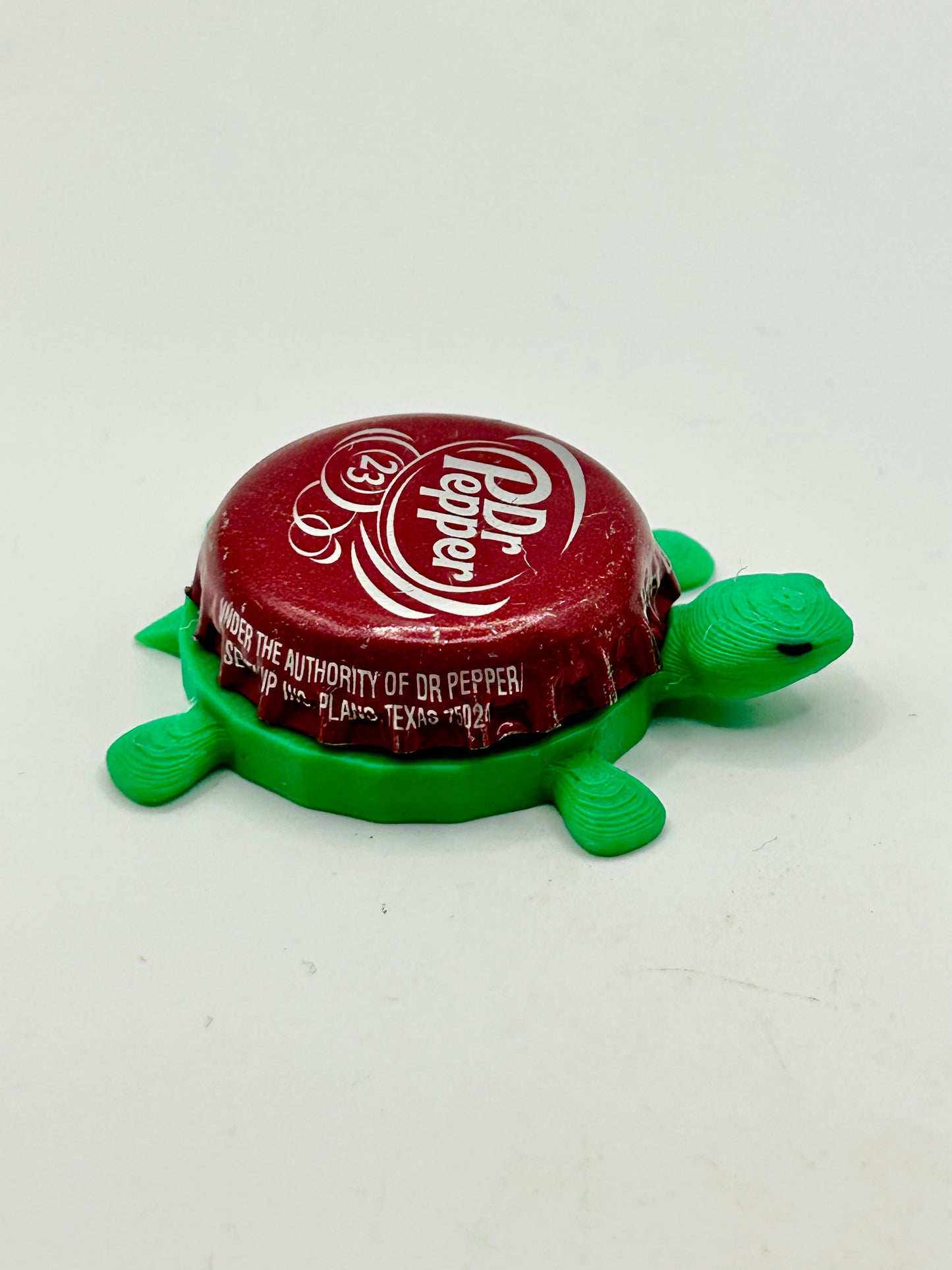Dr Pepper Soda (23) - Bottle Cap Magnet Turtle