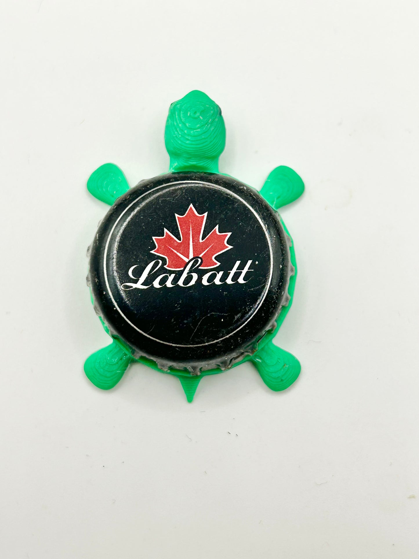 Labatt Blue (Black) - Bottle Cap Magnet Turtle