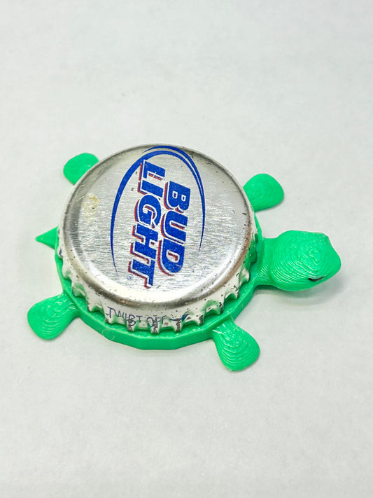 Bud Light (Silver Cap) - Bottle Cap Magnet Turtle
