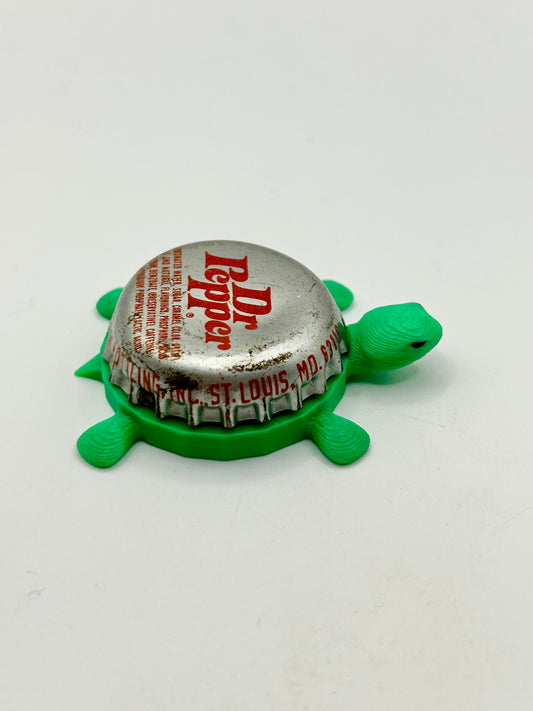 Dr Pepper Soda (Vintage) - Bottle Cap Magnet Turtle